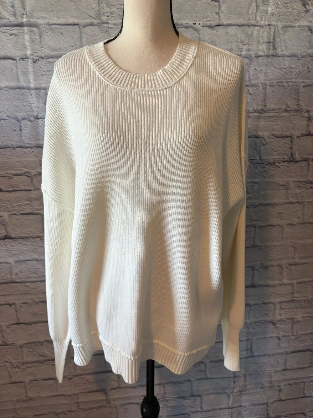 Jessica Simpson Cream Ribbed Crewneck Sweater